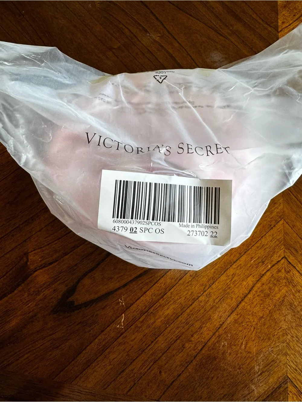 NWT VS 2-piece Makeup bag set